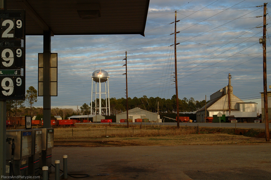 The edge of town from Billy Carter's gas station.