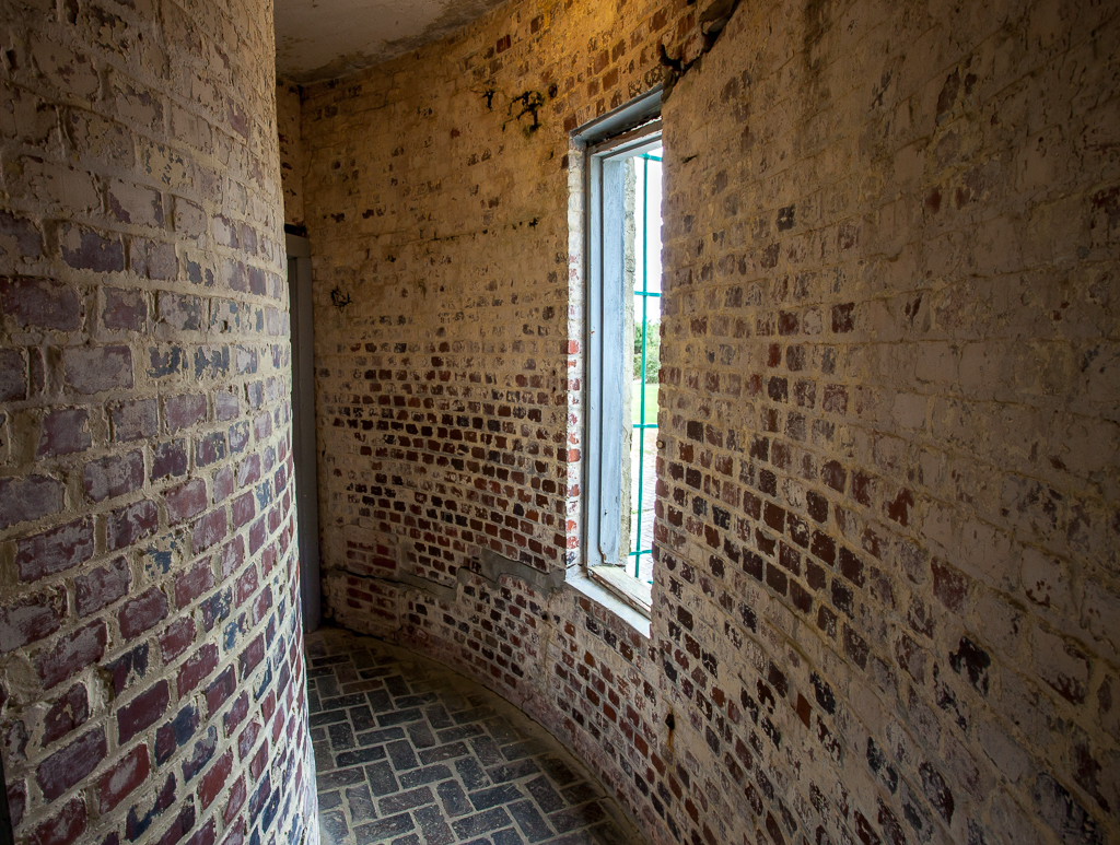Curved passsageway leading to the sunroom
