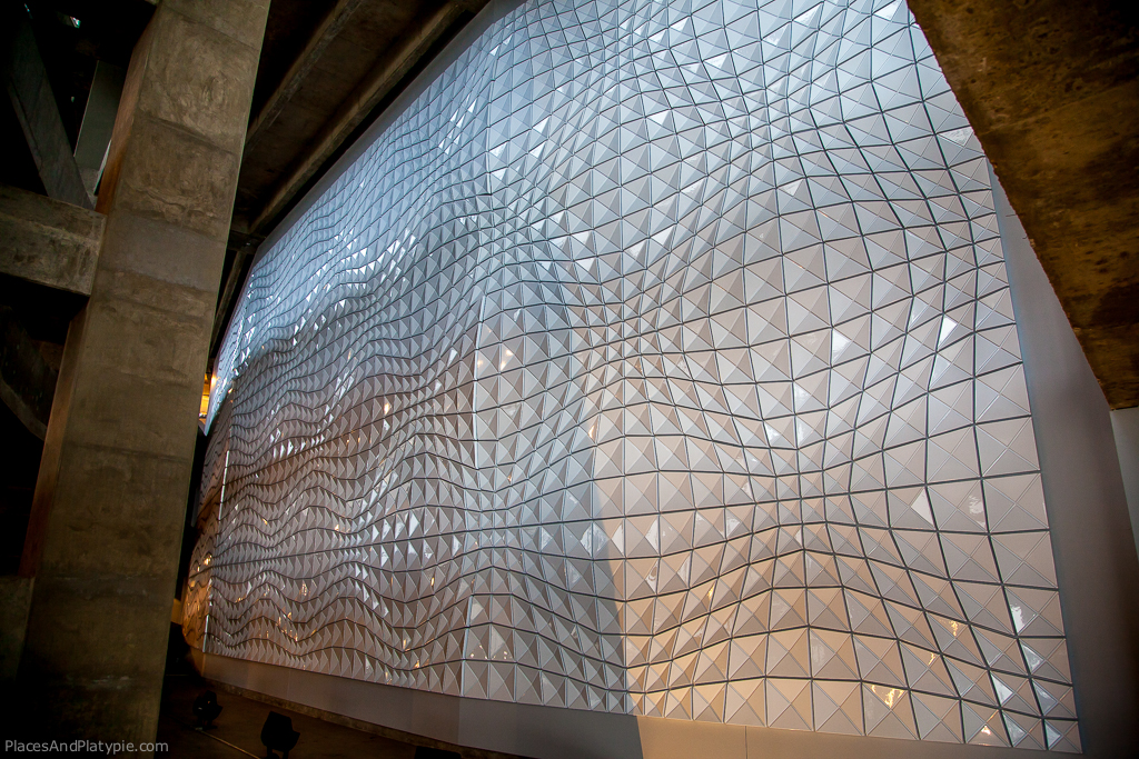 Jim Isermann
Untitled (2009)
Vacuum-formed styrene wall
40 feet by 96 feet
Located on Northwest Ramp Wall
Site-specific commission