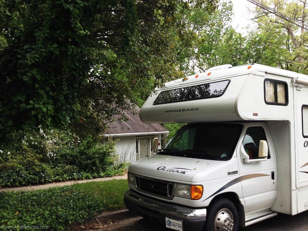 Finally, we are in green, green Washington, DC. No, the camper is not bigger than Liz's house.