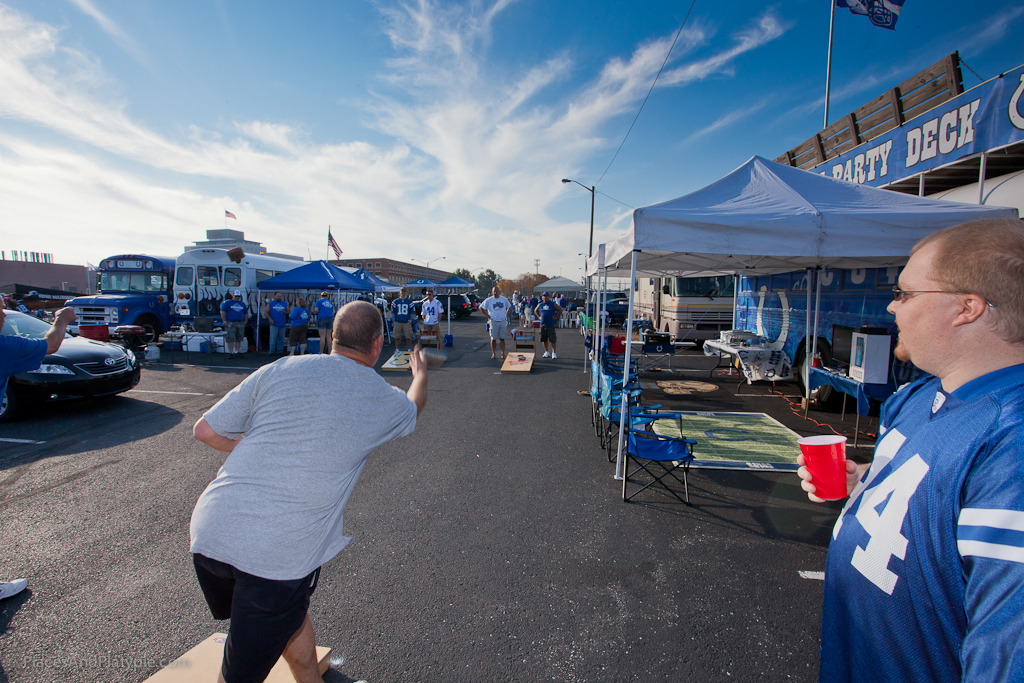 Pro-level cornholing by the 12th Man crew