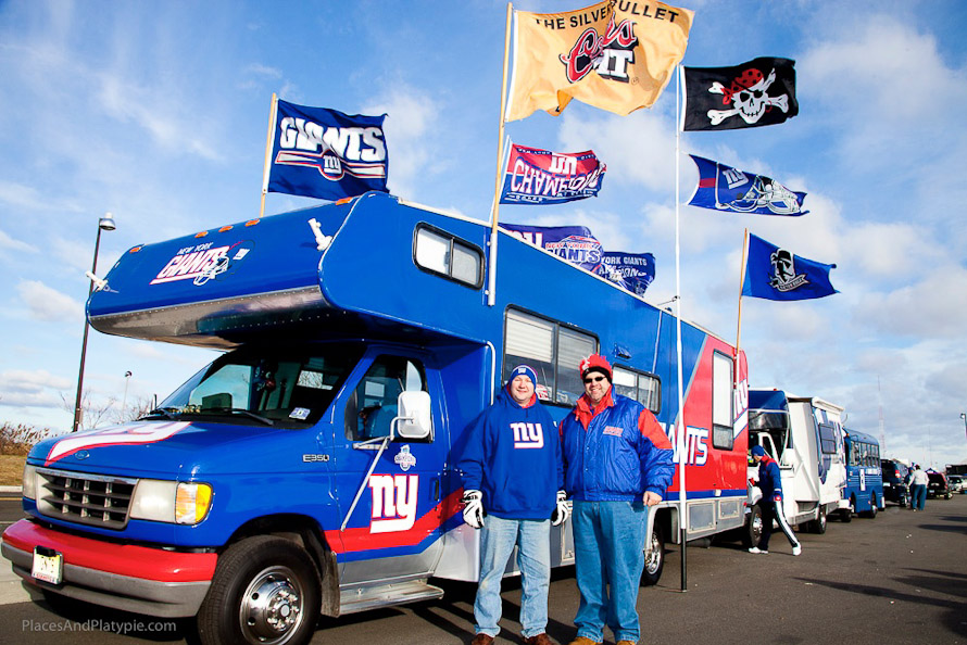 A perfect fan storm - go Giants! Go Fans!