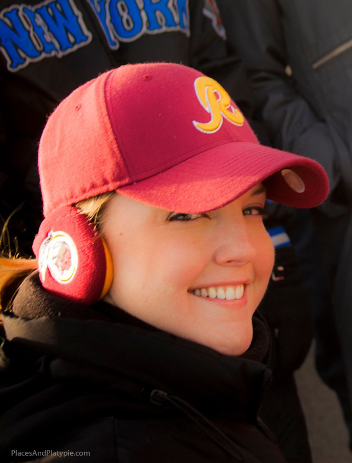 Redskins glam fan