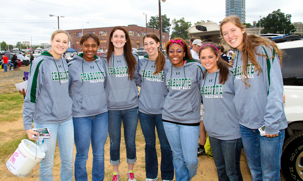This Volleyball team was raising team donations - where do I sign up?