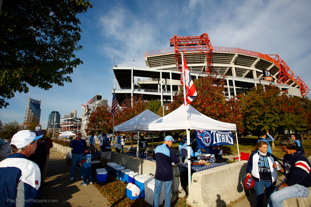 Great tailgating is getting underway!