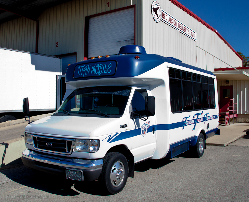 The Titans Tailgaters LIMO BUS!